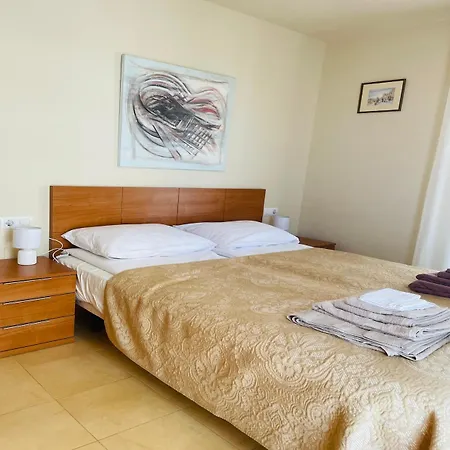 Lmha29 Punta Cormoran, 2 Bedroom, 2 Bathroom With Sea View Apartment *